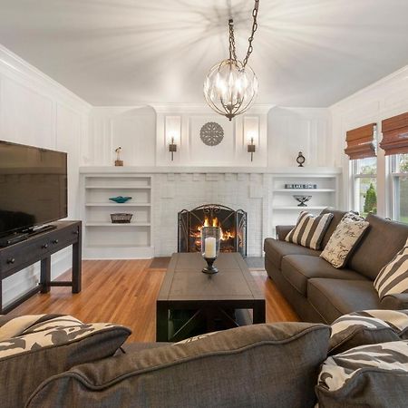 Gorgeous Downtown Bungalow, Walk Everywhere!!! Lake Geneva Exterior photo